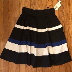 Amanda & Chelsea Circle Skirt NWT size 4